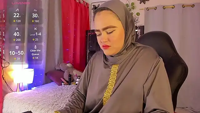 Snapshot of MarianFadel chatting on December 19, 2025, 12:40 pm MarianFadel online show from December 19, 2025, 12:40 pm