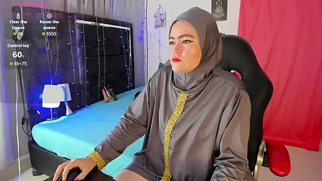 Snapshot of MarianFadel chatting on October 28, 2025, 12:15 pm MarianFadel online show from October 28, 2025, 12:15 pm