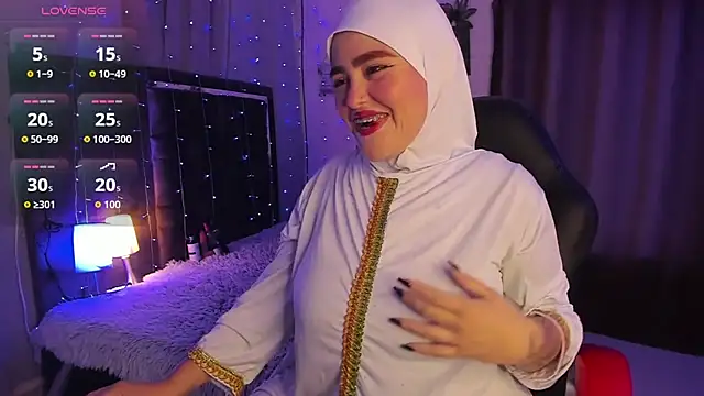 Snapshot of MarianFadel chatting on November 29, 2025, 12:38 pm MarianFadel online show from November 29, 2025, 12:38 pm