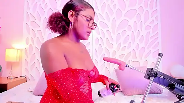 Emmadancer online show from November 10, 2025, 7:08 pm