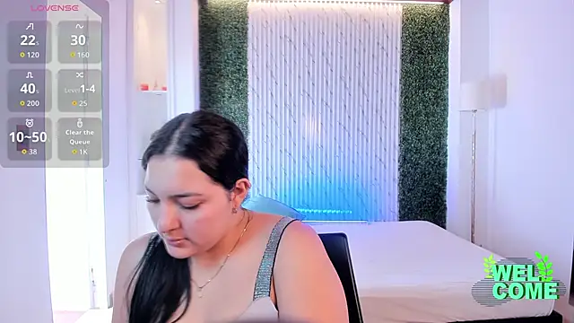 sofiacaramel online show from November 22, 2025, 1:54 pm