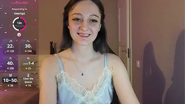 Snapshot of white_liillyy chatting on May 18, 2026, 10:14 pm white liillyy online show from May 18, 2026, 10:14 pm