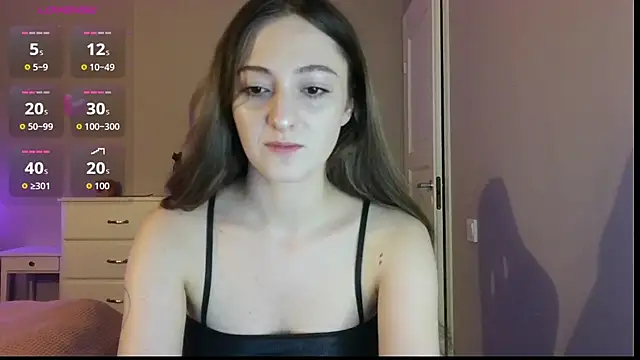 white liillyy online show from July 4, 2026, 8:24 pm