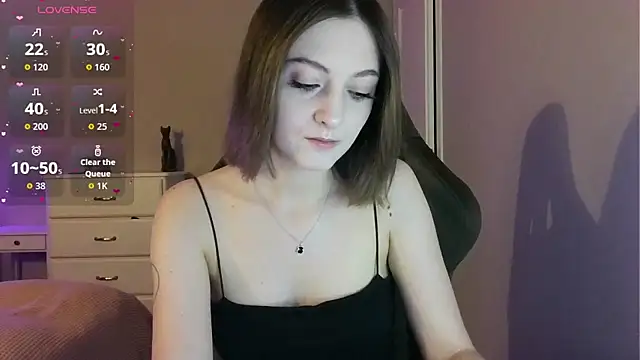 Snapshot of white_liillyy chatting on June 7, 2026, 9:53 pm white liillyy online show from June 7, 2026, 9:53 pm