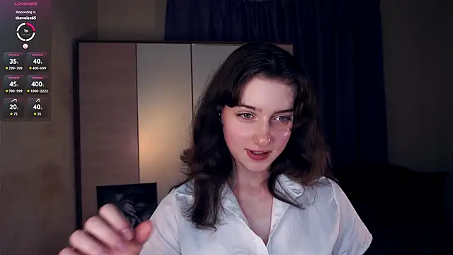 Snapshot of AccaAcuff chatting on October 17, 2025, 3:25 pm AccaAcuff online show from October 17, 2025, 3:25 pm
