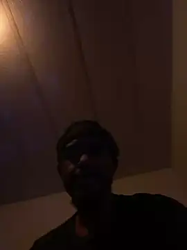 tyrek5051 online show from November 30, 2025, 5:03 pm