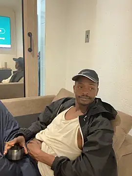 Snapshot of AllDayBbC chatting on October 7, 2025, 11:06 pm AllDayBbC online show from October 7, 2025, 11:06 pm