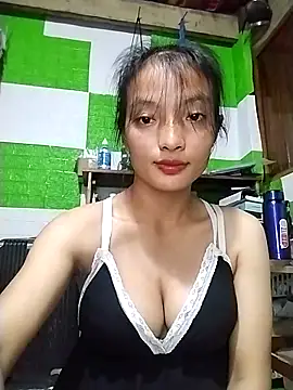 Snapshot of tdtd98 chatting on September 12, 2025, 3:23 pm tdtd98 online show from September 12, 2025, 3:23 pm