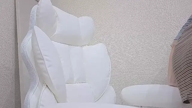 Snapshot of miho-ch chatting on February 10, 2026, 12:48 pm miho-ch online show from February 10, 2026, 12:48 pm