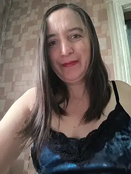 Snapshot of EvelinCutex chatting on December 4, 2025, 6:56 am EvelinCutex online show from December 4, 2025, 6:56 am