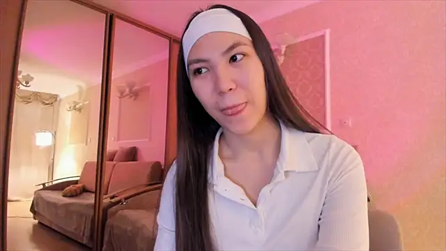 Snapshot of sakura_oki_doki chatting on October 16, 2025, 10:01 am sakura oki doki online show from October 16, 2025, 10:01 am