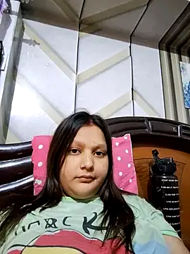 Anushka14321 online show from December 2, 2025, 7:37 pm