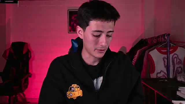 Snapshot of Jeremias_miller chatting on December 16, 2025, 11:31 pm Jeremias miller online show from December 16, 2025, 11:31 pm