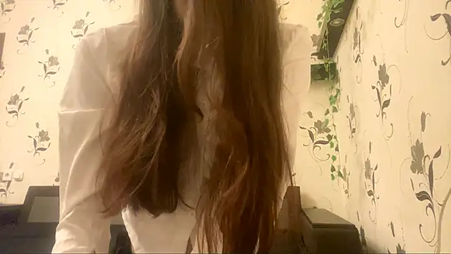 Snapshot of AshleyEady chatting on October 14, 2025, 9:25 pm AshleyEady online show from October 14, 2025, 9:25 pm