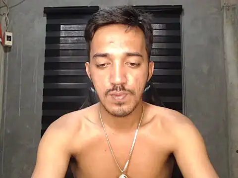 RowyCam online show from September 14, 2025, 6:47 am