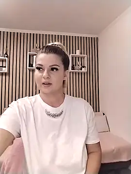 Snapshot of Mayaaaaaa_ chatting on November 1, 2025, 1:45 am Mayaaaaaa online show from November 1, 2025, 1:45 am