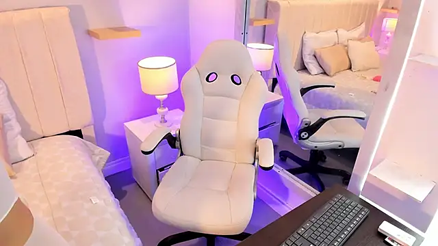 manyaa  online show from January 7, 2026, 7:30 pm