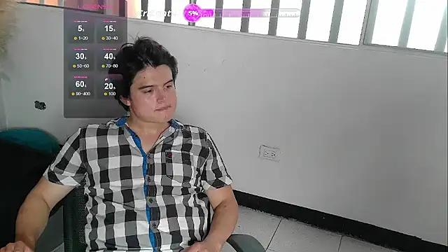 Snapshot of invincible200 chatting on November 27, 2025, 2:50 pm invincible200 online show from November 27, 2025, 2:50 pm