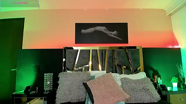 Snapshot of ScarletTorres chatting on November 15, 2025, 4:33 pm ScarletTorres online show from November 15, 2025, 4:33 pm