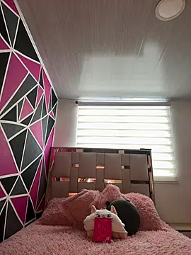 Melissa coll online show from April 8, 2026, 1:45 pm