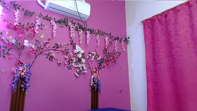 skinnybarbie022 online show from February 25, 2026, 2:01 am