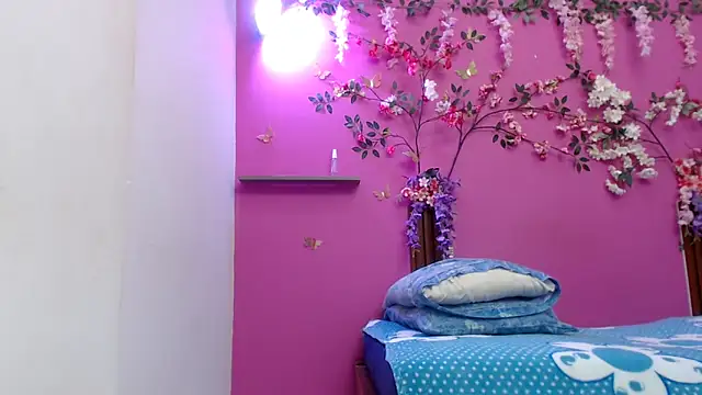 Snapshot of skinnybarbie022 chatting on June 4, 2026, 12:26 am skinnybarbie022 online show from June 4, 2026, 12:26 am