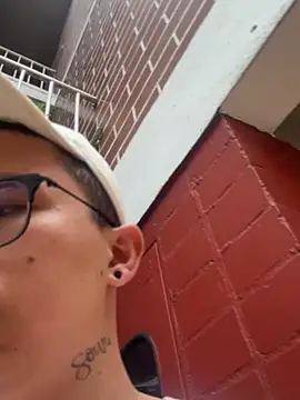 Kurtxxx22 online show from February 8, 2026, 7:22 pm