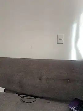 Kurtxxx22 online show from November 17, 2025, 8:35 pm