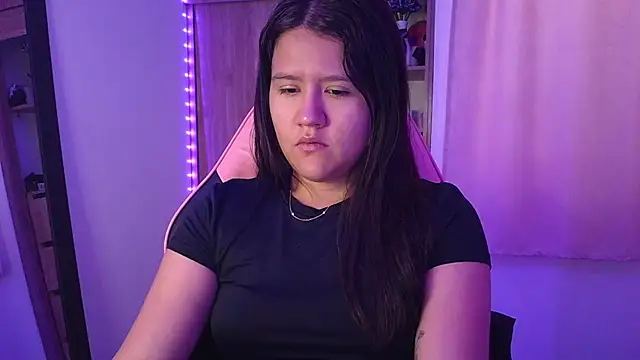 Snapshot of Oliviawatson1 chatting on May 30, 2026, 12:22 pm Oliviawatson1 online show from May 30, 2026, 12:22 pm