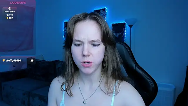 cute little ass online show from September 10, 2025, 7:13 pm