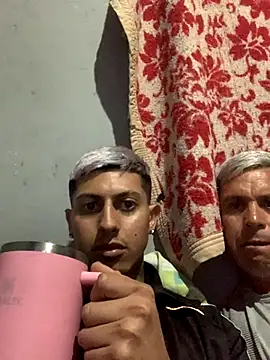 lautarodavid online show from September 22, 2025, 3:23 am