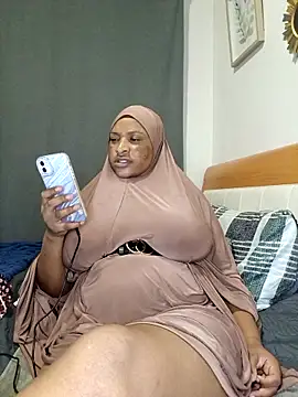 Sweetbxxx24 online show from April 16, 2026, 9:39 pm