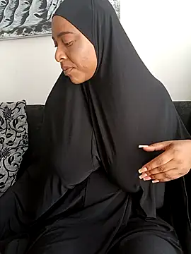 Snapshot of Sweetbxxx24 chatting on February 25, 2026, 10:15 am Sweetbxxx24 online show from February 25, 2026, 10:15 am