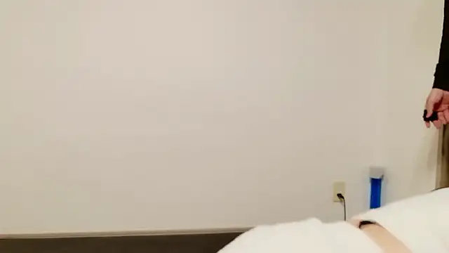 NATSU Therapist online show from October 23, 2025, 1:10 pm