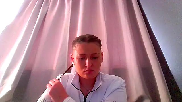 Snapshot of RUBY-ROSE-SWINGS chatting on October 27, 2025, 1:23 pm RUBY-ROSE-SWINGS online show from October 27, 2025, 1:23 pm