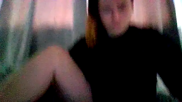 Snapshot of RUBY-ROSE-SWINGS chatting on October 21, 2025, 9:52 am RUBY-ROSE-SWINGS online show from October 21, 2025, 9:52 am