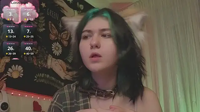 Snapshot of Miko_Meow chatting on October 3, 2025, 2:07 pm Miko Meow online show from October 3, 2025, 2:07 pm