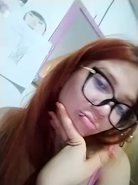 RapunzeRaydes online show from September 10, 2025, 3:49 am