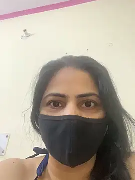 SashaPatel online show from November 13, 2025, 8:18 am