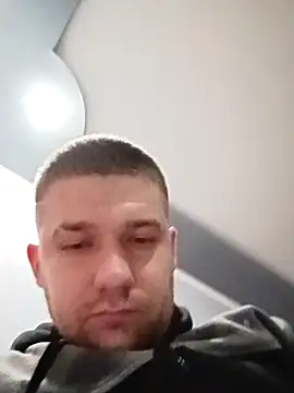 Snapshot of Mumuska chatting on November 17, 2025, 4:44 pm Mumuska online show from November 17, 2025, 4:44 pm