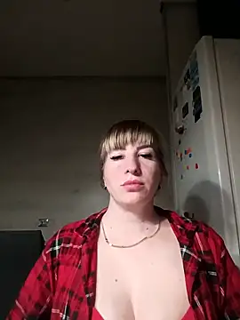 babyjessi online show from April 15, 2026, 7:29 pm