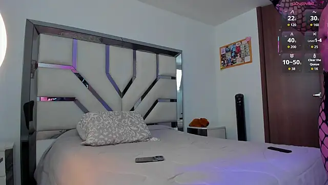 Michelle Ferrerr online show from January 19, 2026, 12:09 pm