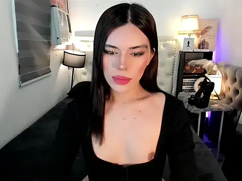 naughtyandreaxx online show from January 14, 2026, 7:17 pm