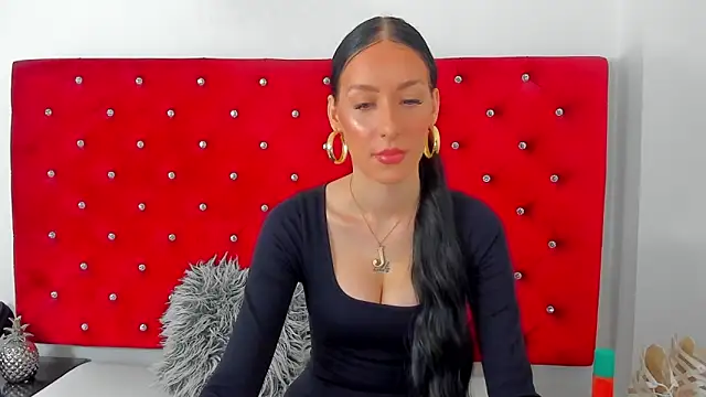 Snapshot of PleasureJasmine chatting on October 7, 2025, 7:42 am PleasureJasmine online show from October 7, 2025, 7:42 am