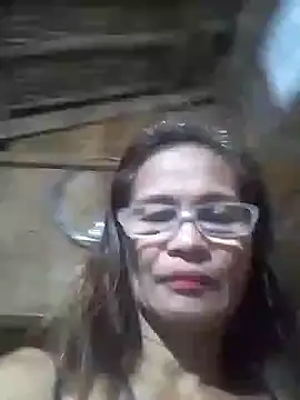 Kristen05 online show from November 23, 2025, 12:59 pm