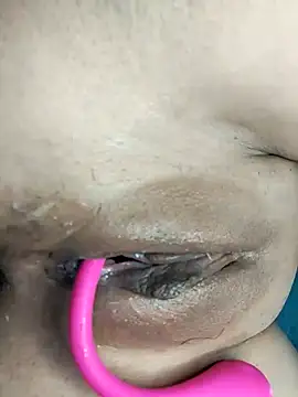 Snapshot of linhlinh_xx87 chatting on November 10, 2025, 7:46 am linhlinh xx87 online show from November 10, 2025, 7:46 am