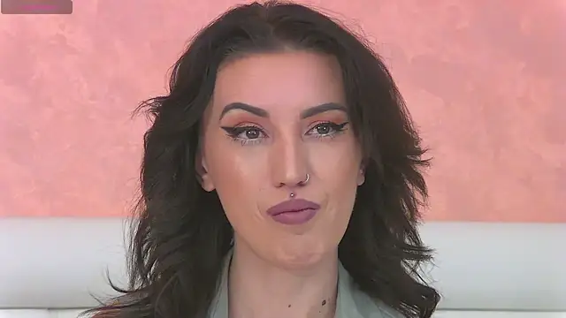 Snapshot of EnyaHazell chatting on November 4, 2025, 6:55 pm EnyaHazell online show from November 4, 2025, 6:55 pm