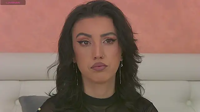 Snapshot of EnyaHazell chatting on October 18, 2025, 5:48 pm EnyaHazell online show from October 18, 2025, 5:48 pm