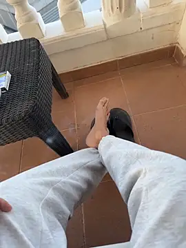 Manu97k online show from November 30, 2025, 9:10 am