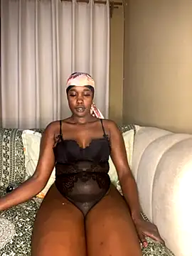 TinaFavourite online show from September 30, 2025, 5:41 pm